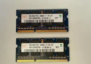 2x Hynix 2GB DDR3 1066 MHz SO-DIMM RAM do notebooku
