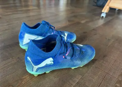Kopačky Puma Future 7 - eur 37 - top stav