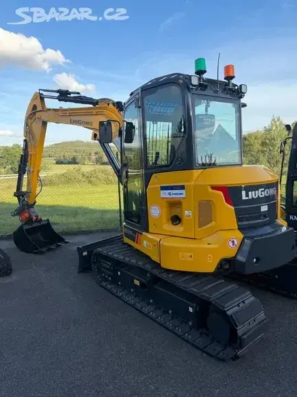 Hydraulické pásové rypadlo LiuGong 9057F