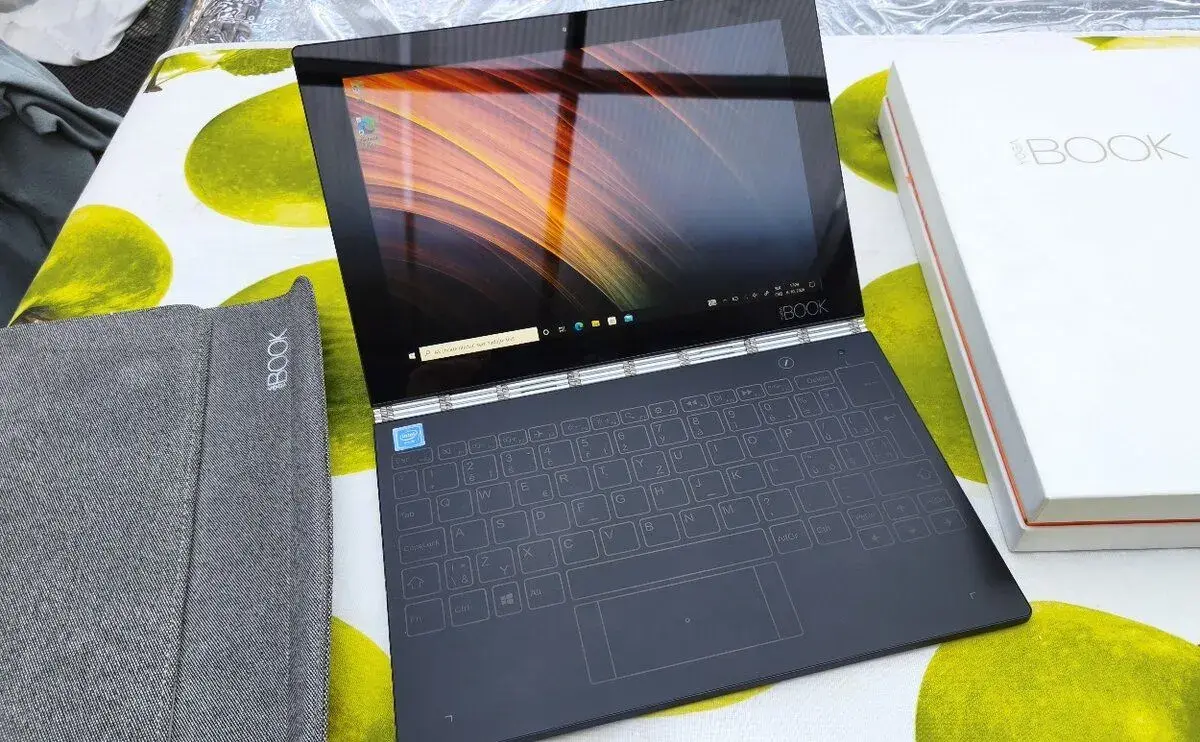 💻 Lenovo Yoga Book | Intel Atom x5-Z8550 | 4GB RAM | 10,1"