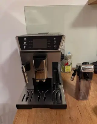 Automatický kávovar De'Longhi Primadonna Class ECAM 550.85.