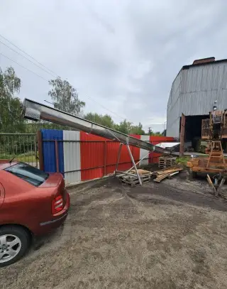 NEREZOVÝ ŠNEKOVÝ DOPRAVNÍK NA HROZNY A MATOLINY, DÉLKA 8,3 M
