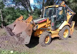 Traktorbagr cat 432E