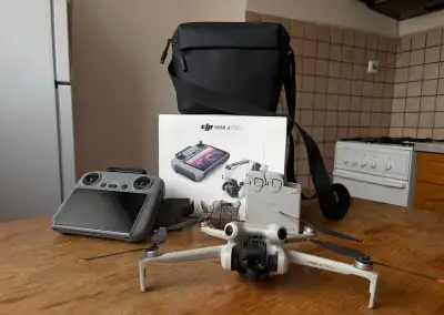 DJI mini 4 pro Fly more combo