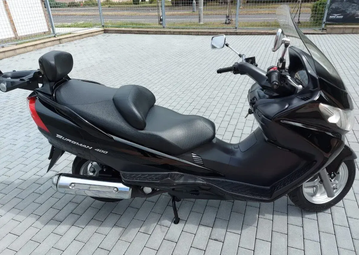 SUZUKI Burgman 400