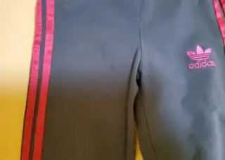 Nové tepláky Adidas vel. 116