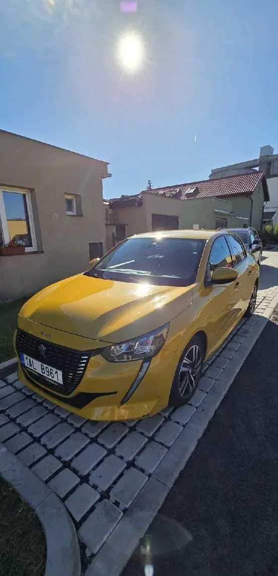 Peugeot 208 – 100 km