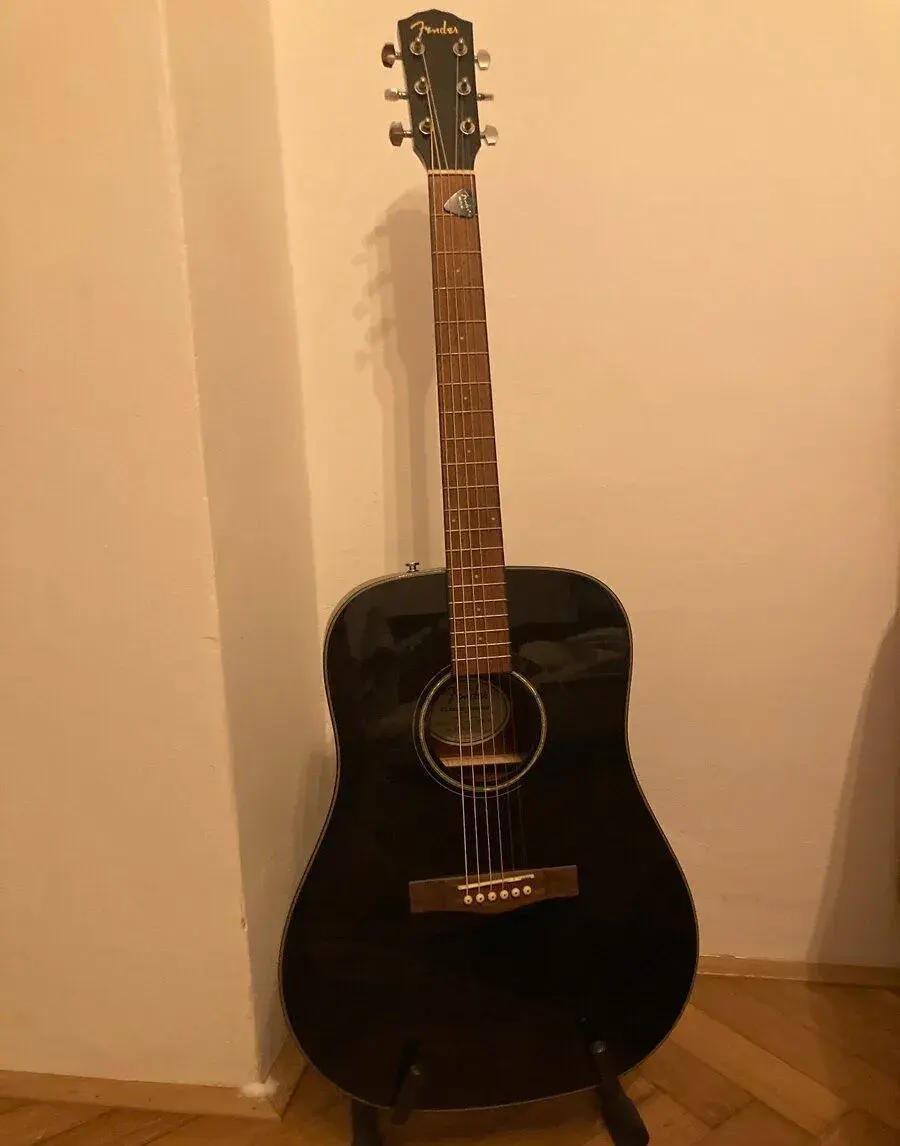 Akustická kytara Fender