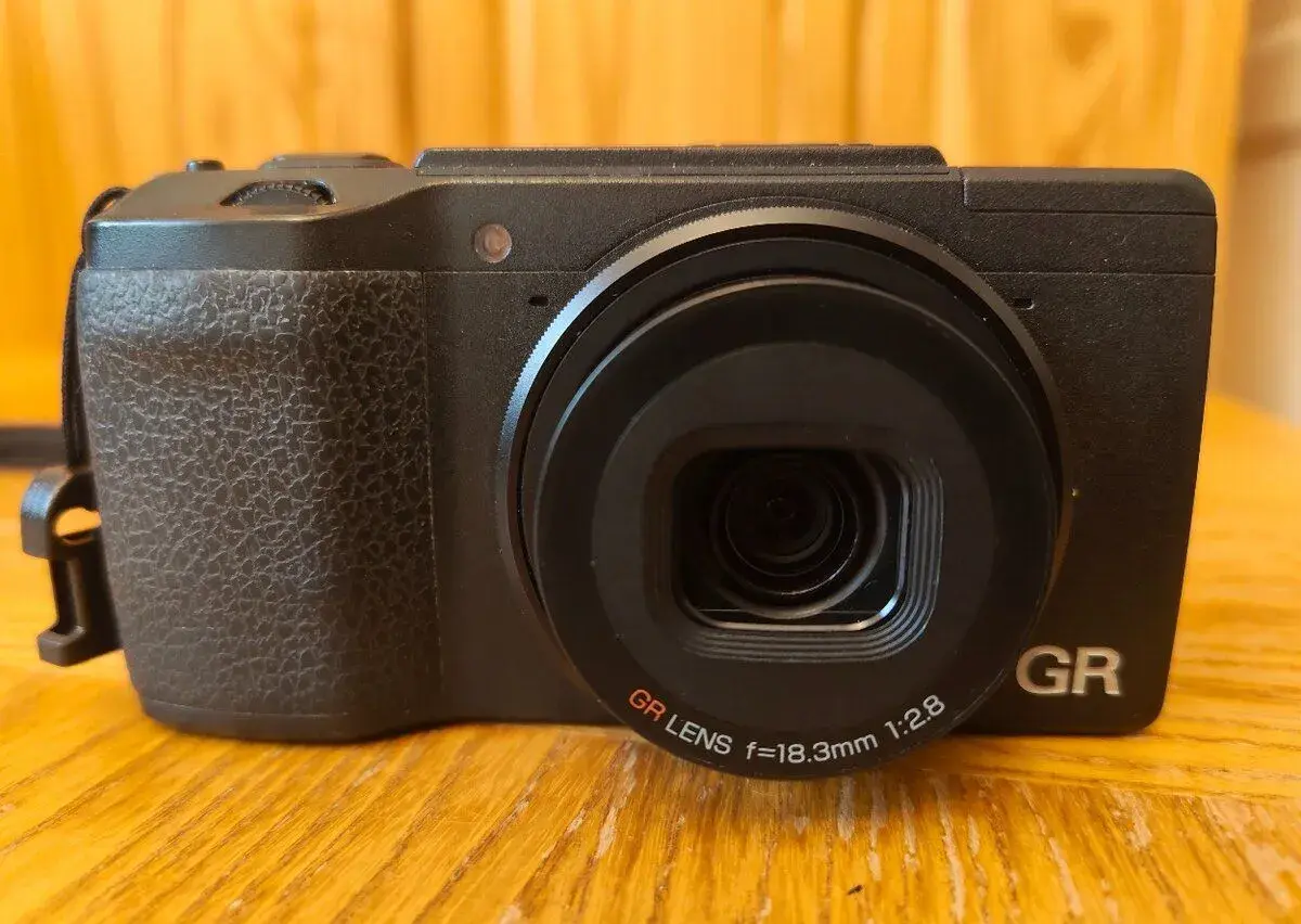 Ricoh GR II