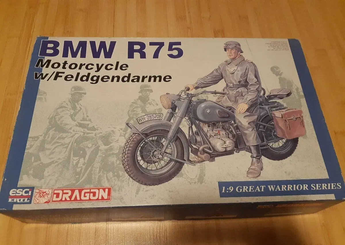 Esci Dragon BMW R 75
