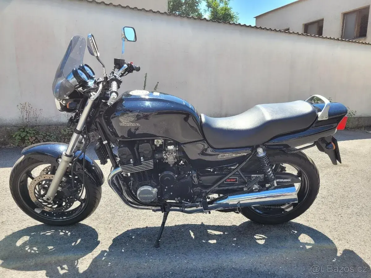 Hondu CB 750 Seven Fifty