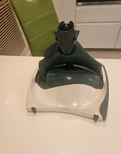 Vysavač a čistič k vysavači Vorwerk