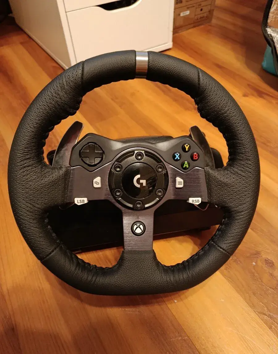 Volant Logitech G920 + pedály