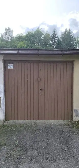 Garáž