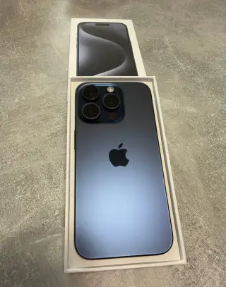 Apple iPhone 15 Pro 128 GB – pěkný stav