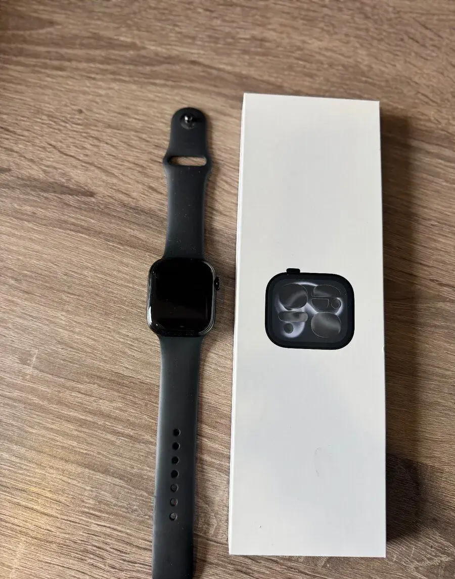Apple watch 11 42mm celullar + (záruka)