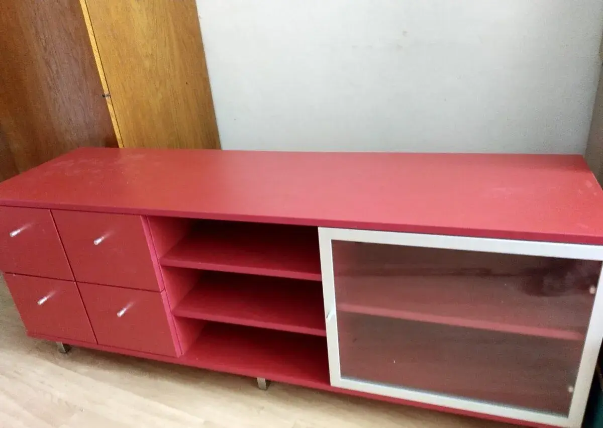 TV stolek