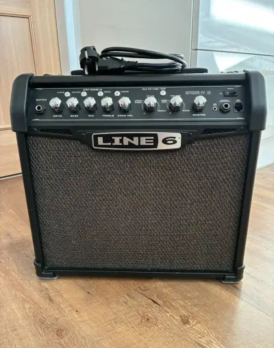 LINE 6 SPIDER IV 15W