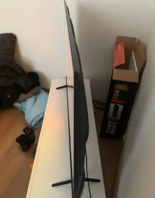 Tv 140cm zánovní stav