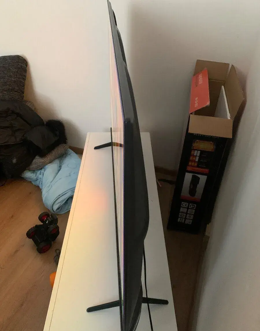 Tv 140cm zánovní stav