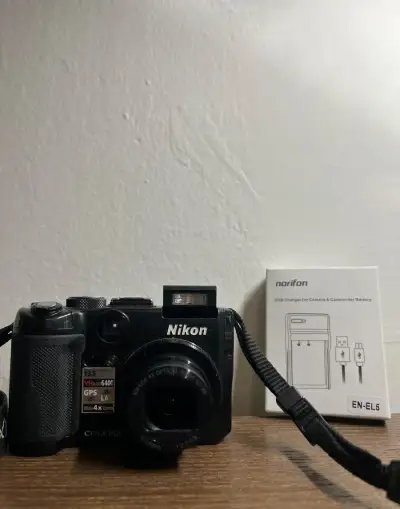Nikon Coolpix P6000