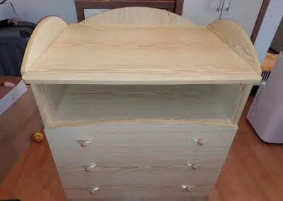 Přebalovací komoda