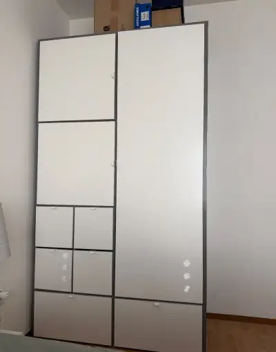 IKEA - šatní skříň