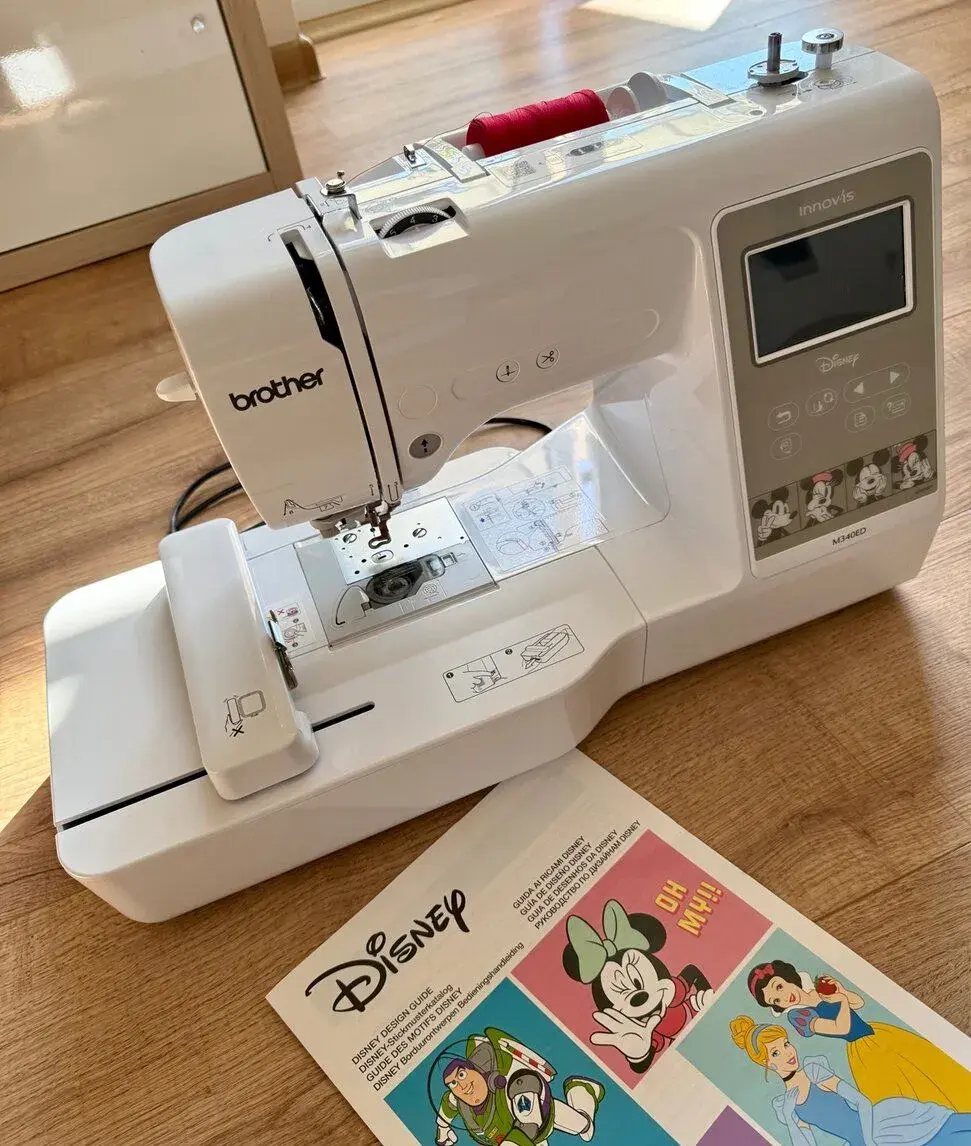 Vyšívací stroj Brother Innov-is M340ED Disney v ZÁRUCE
