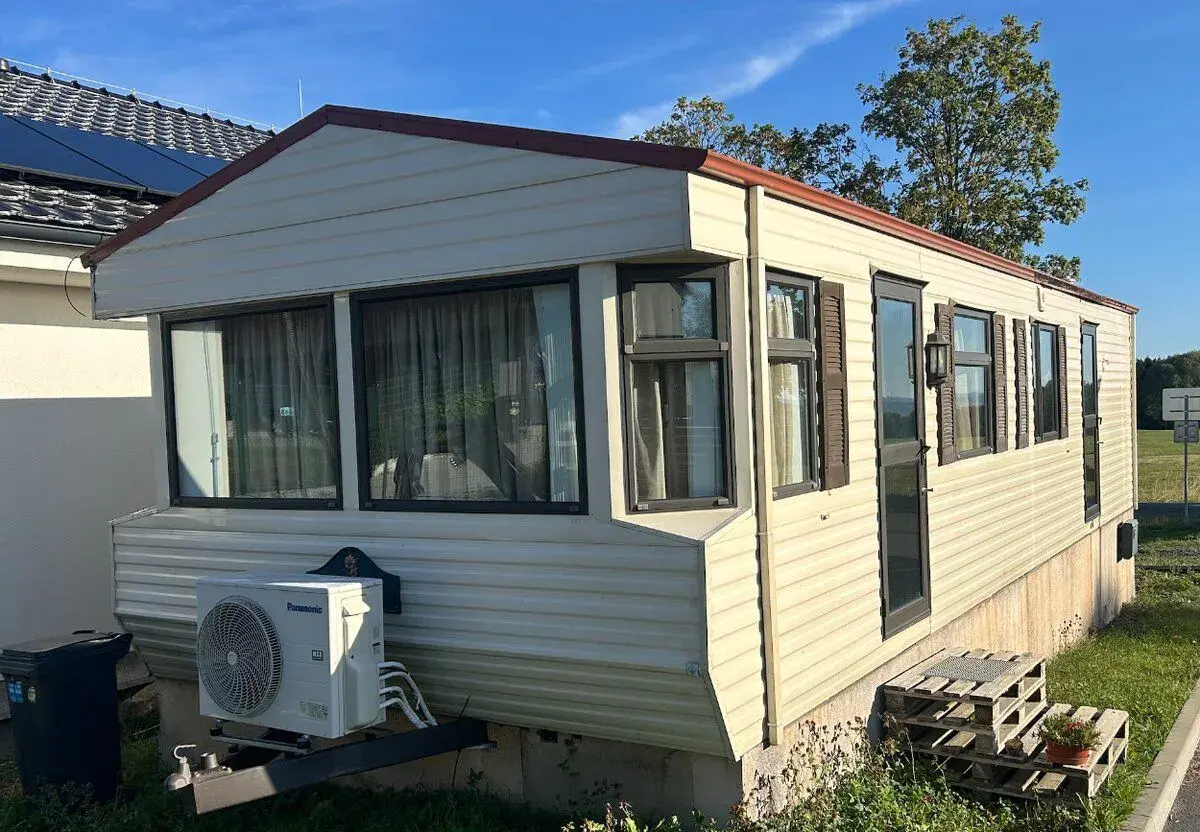 Mobilheim Willerby 3+kk 11x3,7m s klimou a zateplením