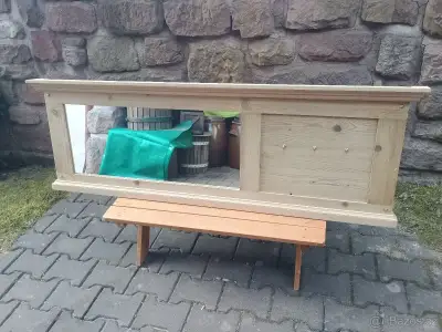 stará koupelnová stěna