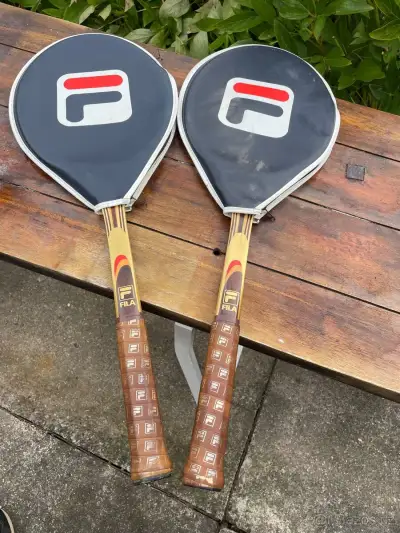 Tenisová raketa