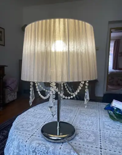 závěsný lustr + lampa