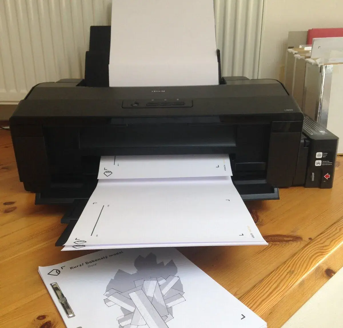 Tiskarna Epson L1800