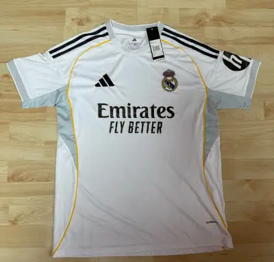 Nový fotbalový dres FC REAL MADRID velikost L - bílý