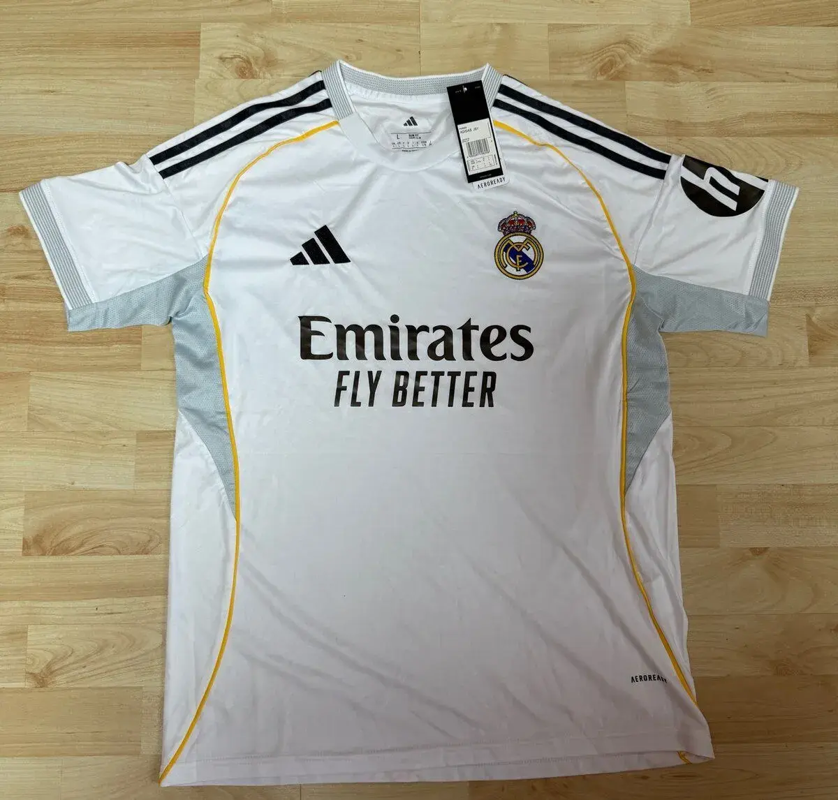 Nový fotbalový dres FC REAL MADRID velikost L - bílý