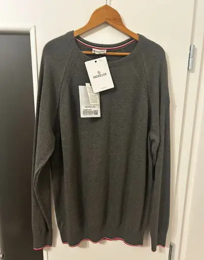 svetr Moncler , nový s visačkou