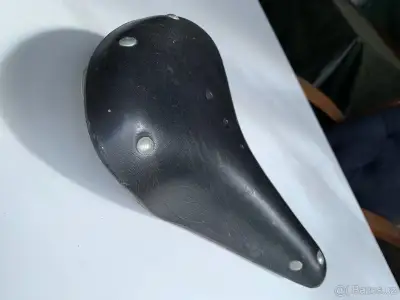 Kožené sedlo