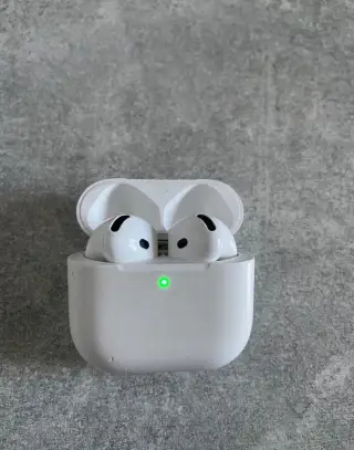 Air pods 4