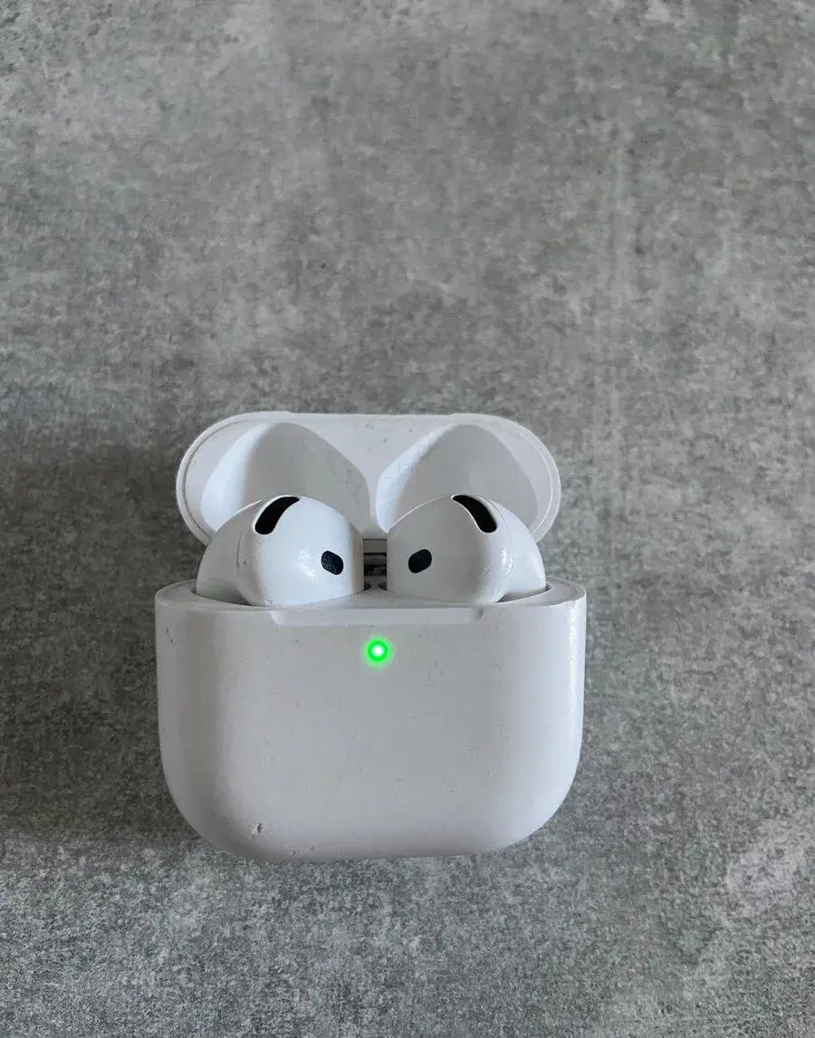 Air pods 4