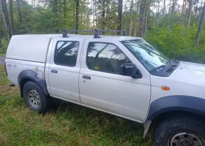 Nissan Navara – 2004, 320 000 km