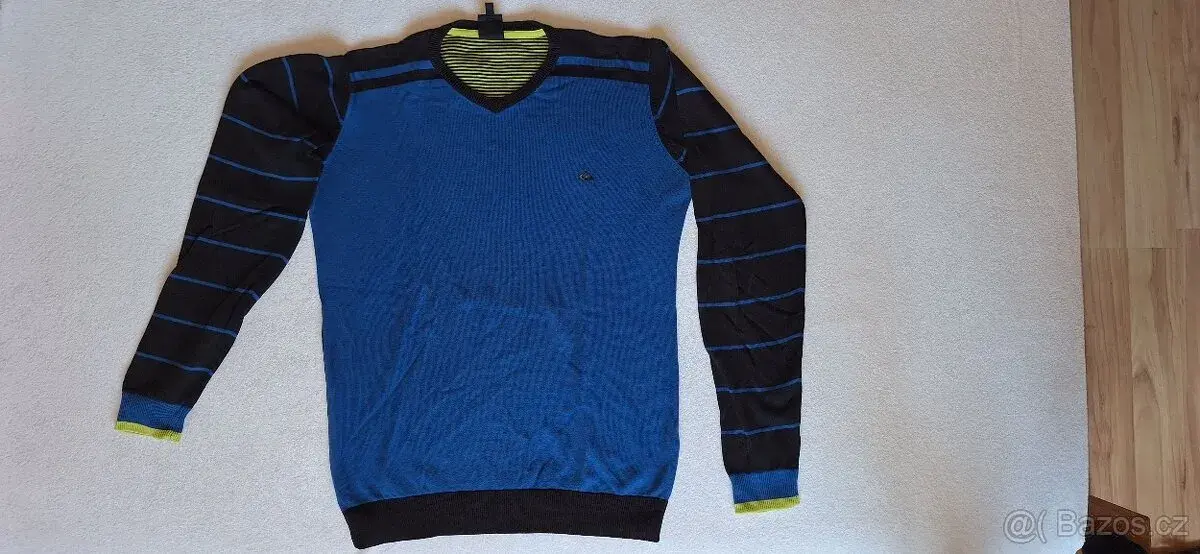 Svetr QUIKSILVER v. S