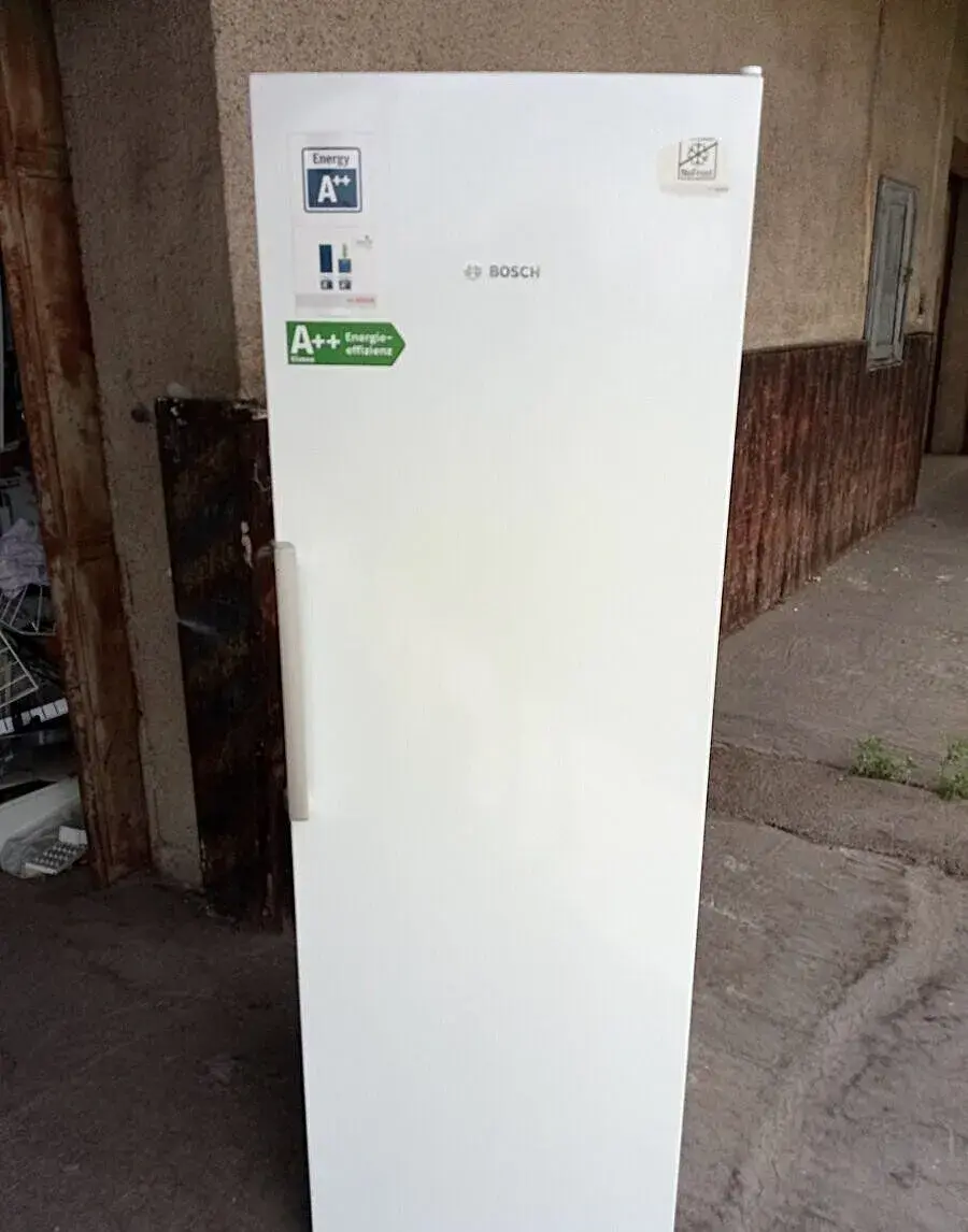 Mrázak Bosch NO FROST ( velký ) 246 l