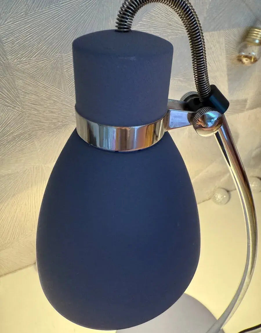 Stolní lampa retro