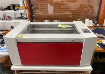 Profesionální Laser CO2 Trotec Speedy 100 Odpočet DPH