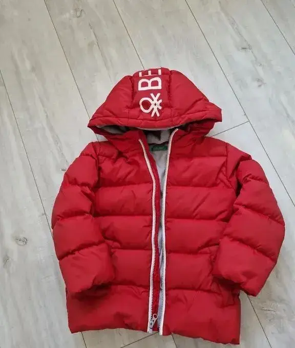 Dětská péřová zimní bunda Benetton XS,vel.4-5 let