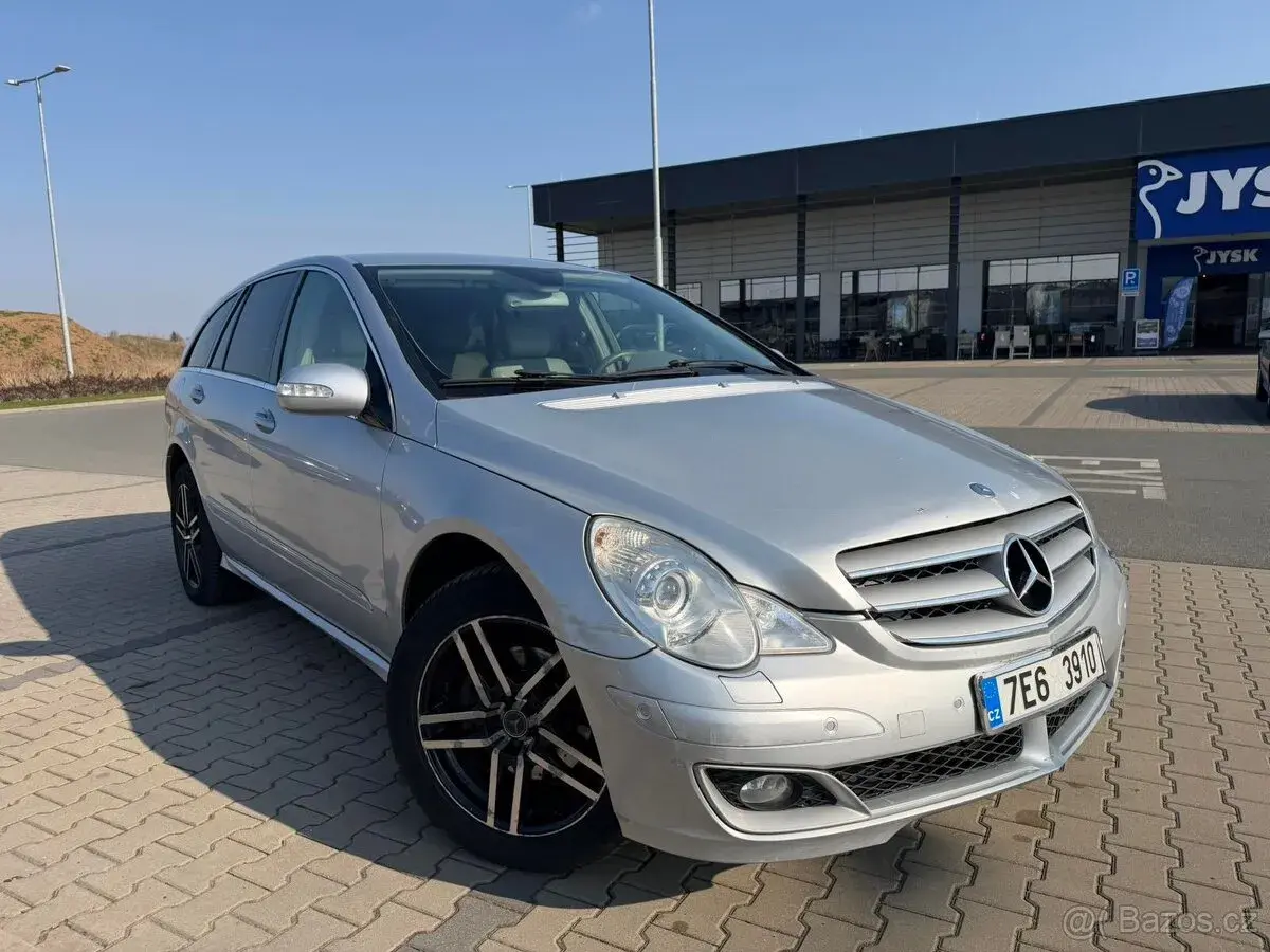 Mercedes-Benz R320 – 2006
