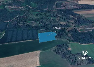 Pole 17 428 m²