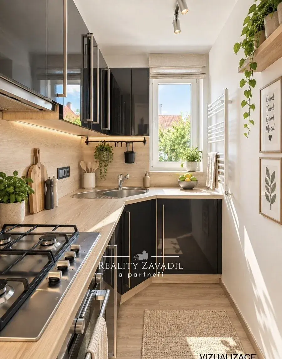 Prodej bytu 3+1 58 m² se zahradou, Pardubice - Bílé Předměst