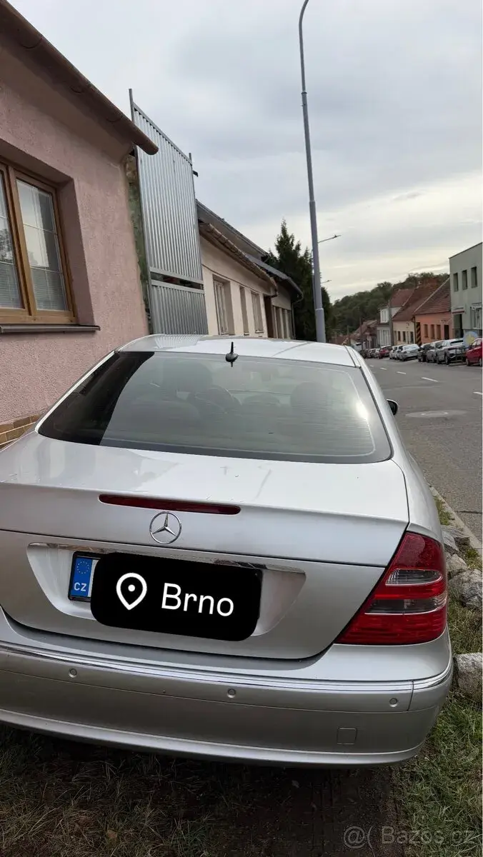 Mercedes-Benz E – 290 000 km