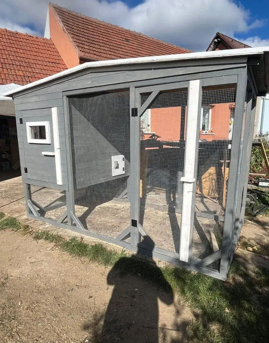 Kurník s voliérou